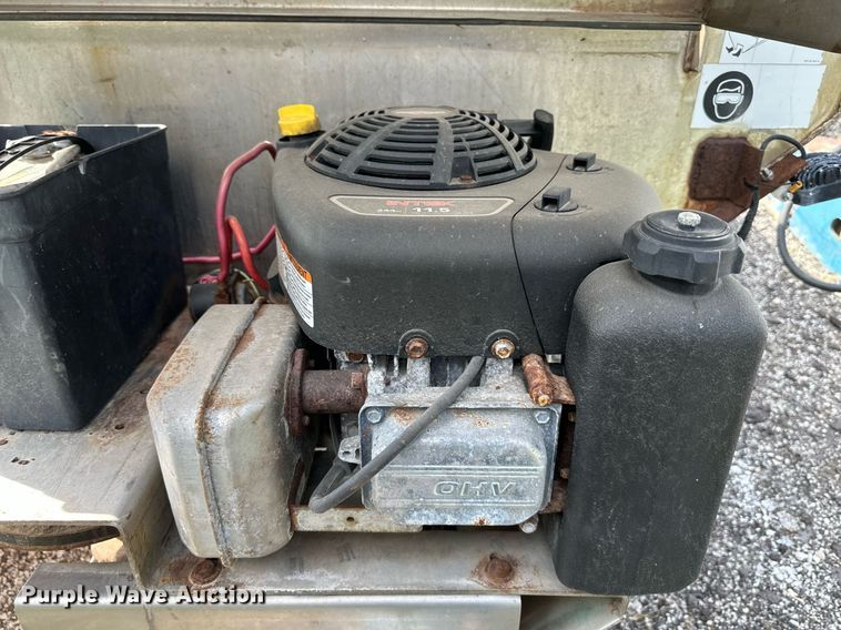 image for item LN9229 (2) salt spreaders