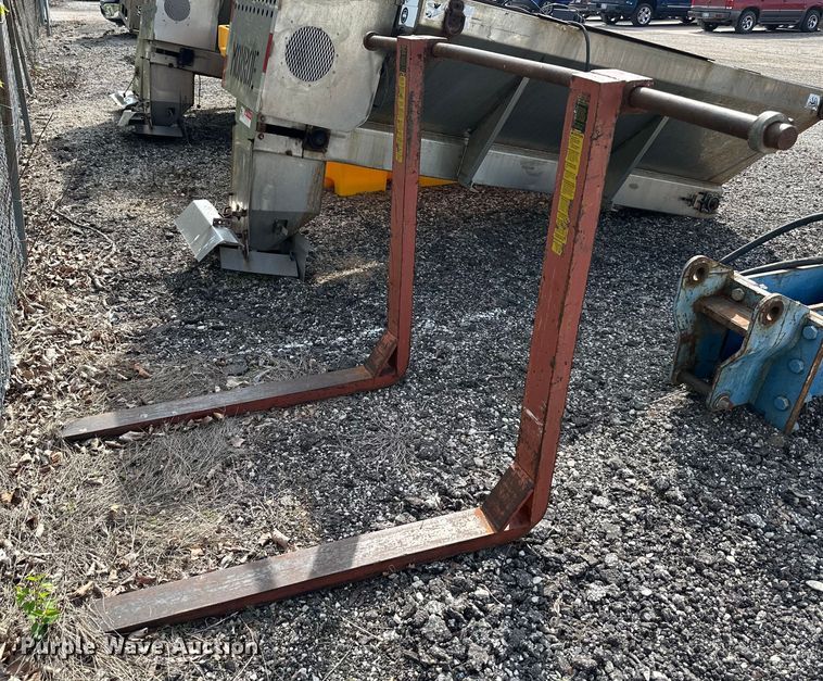 image for item LN9233 Backhoe forks