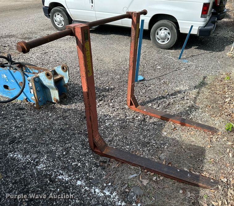 image for item LN9233 Backhoe forks