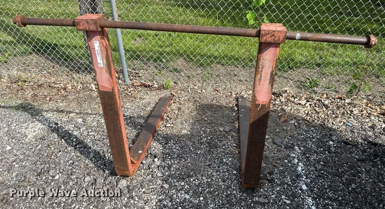 image for item LN9233 Backhoe forks