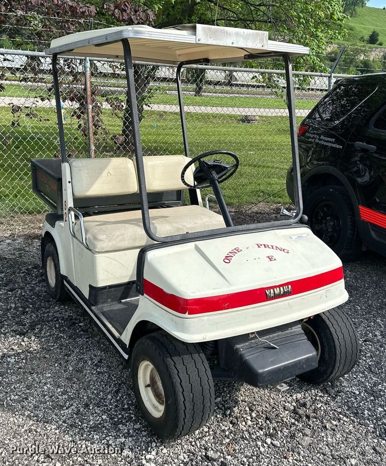 image for item LN9235 Yamaha  golf cart