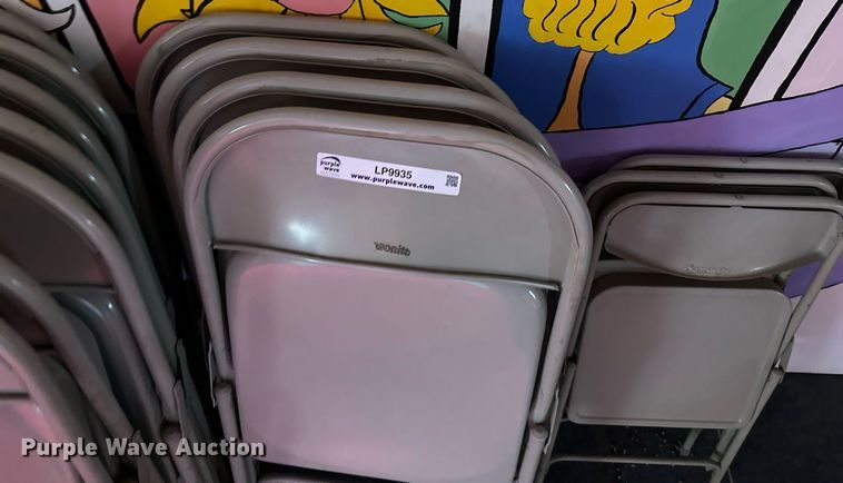 image for item LP9935 Approximately 80 folding chairs