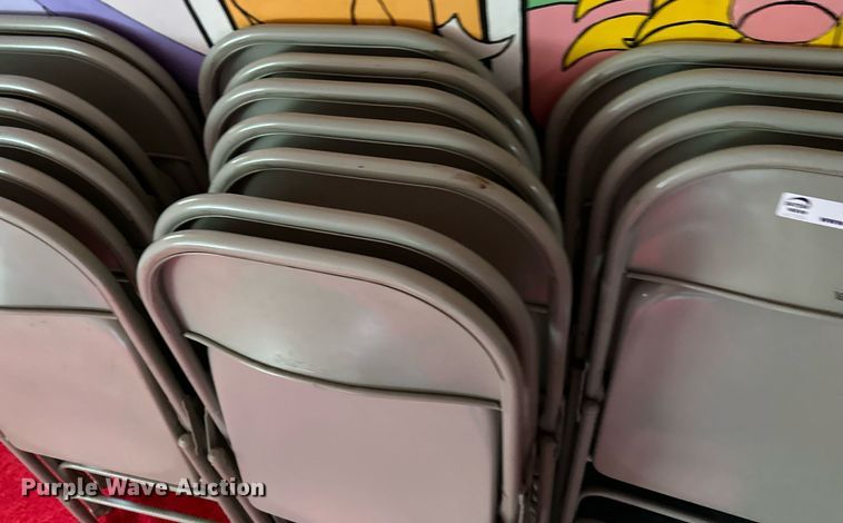 image for item LP9935 Approximately 80 folding chairs