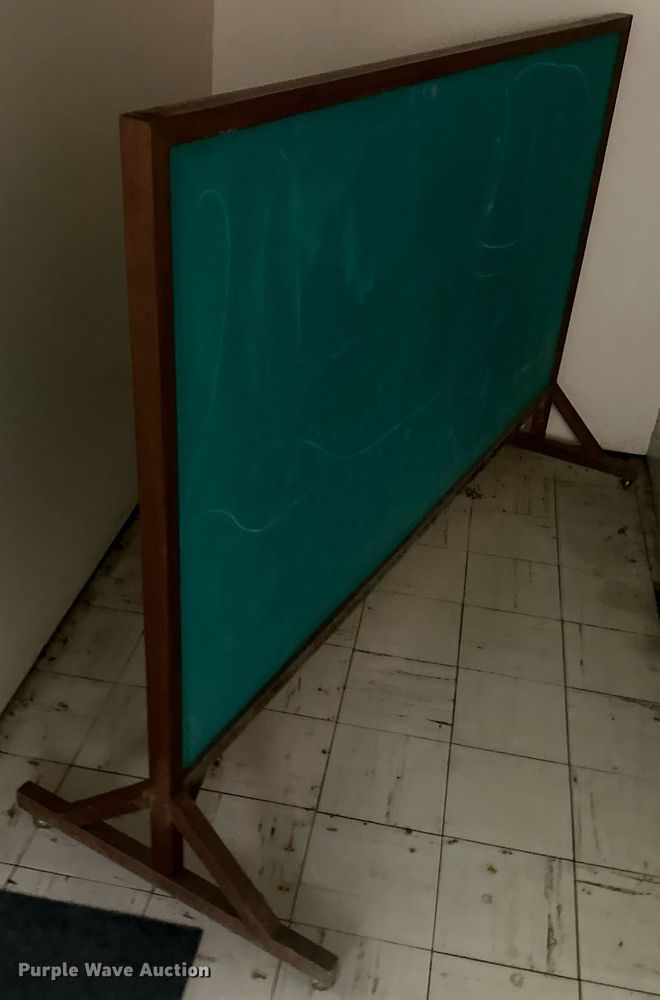 image for item LP9936 Furniture