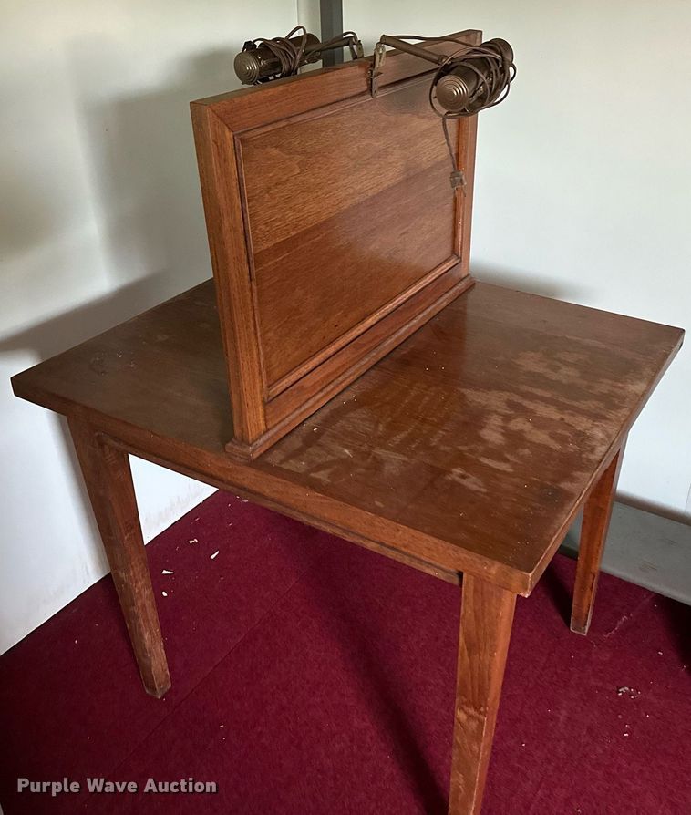 image for item LP9936 Furniture