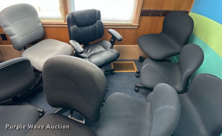 image for item LP9937 Approximately 30 chairs