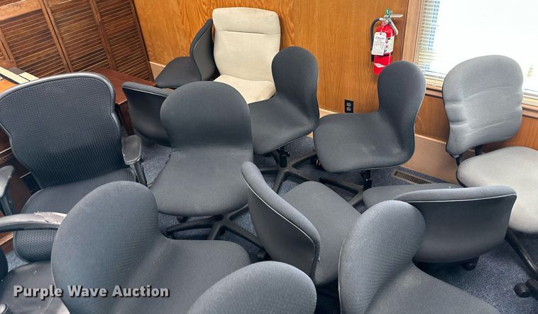image for item LP9937 Approximately 30 chairs