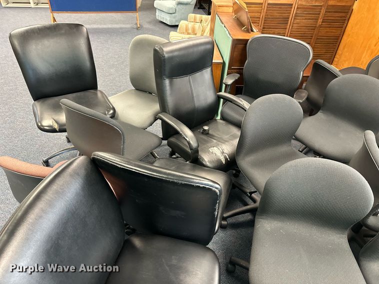 image for item LP9937 Approximately 30 chairs