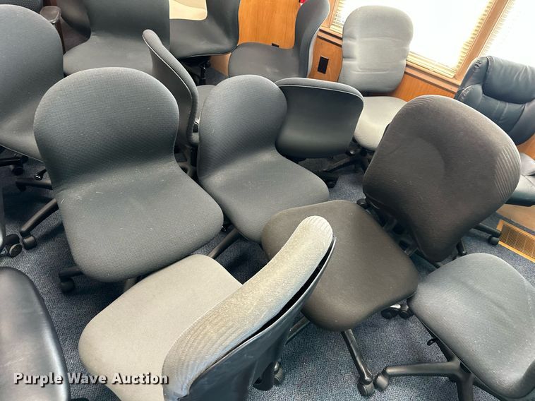 image for item LP9937 Approximately 30 chairs