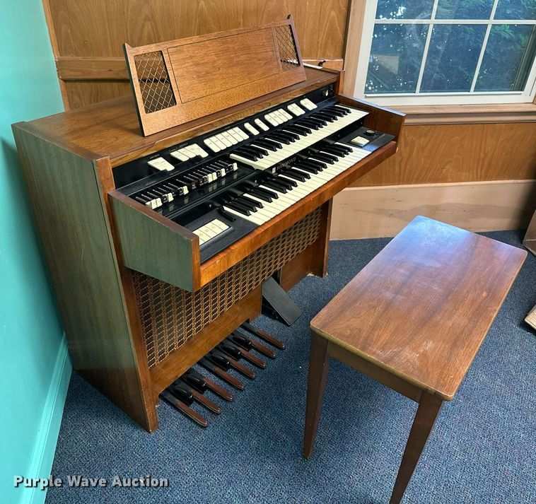 image for item LP9939 (2) Hammond organs