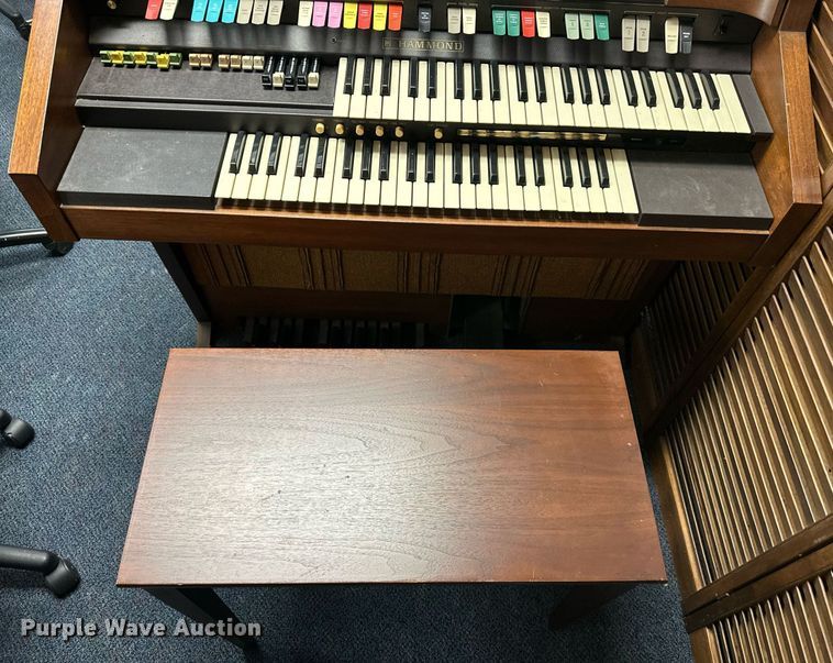 image for item LP9939 (2) Hammond organs