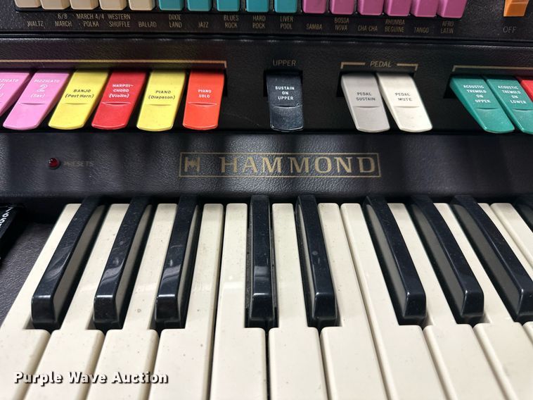 image for item LP9939 (2) Hammond organs