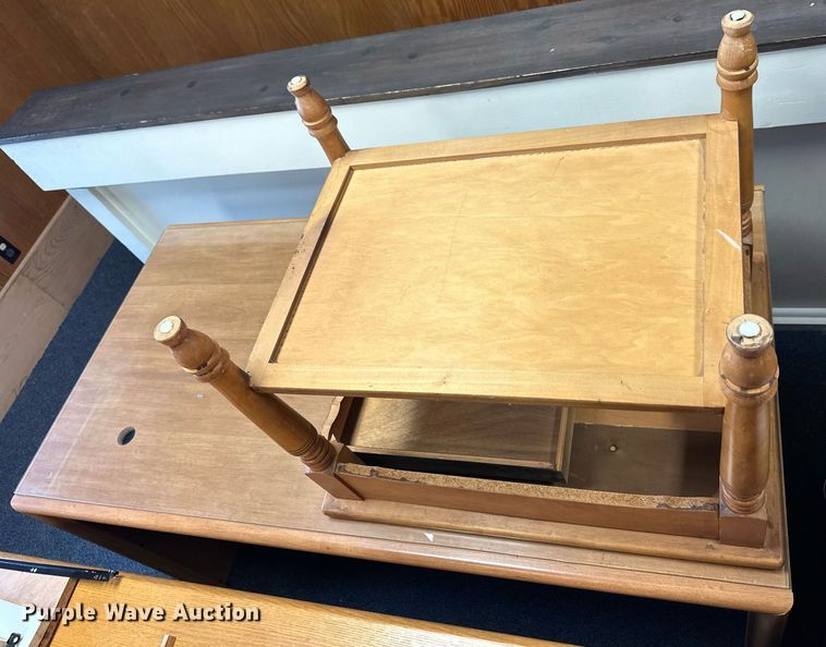 image for item LP9940 Furniture