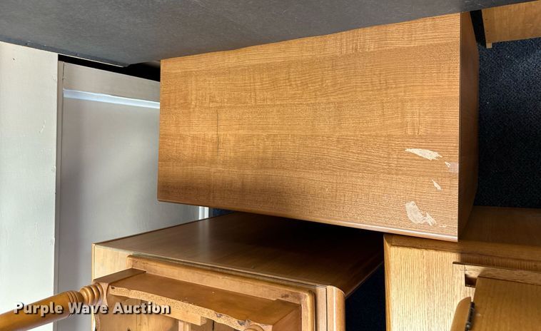 image for item LP9940 Furniture