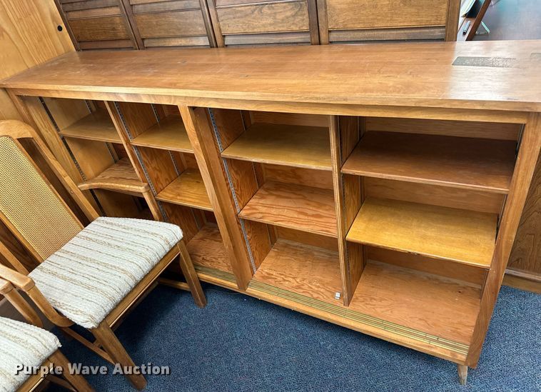 image for item LP9941 Furniture