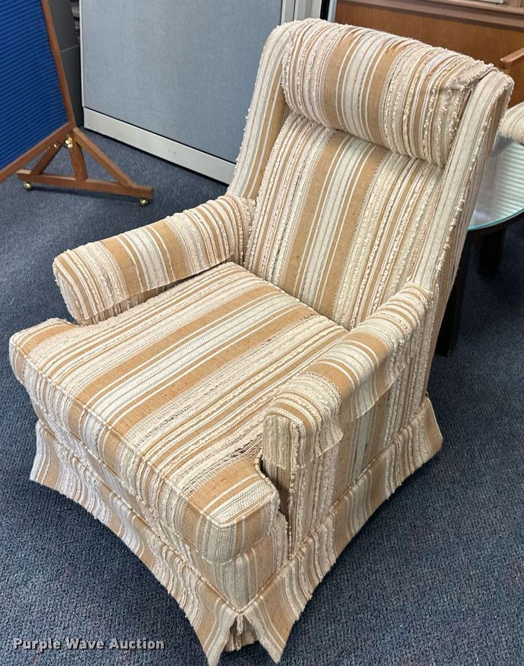 image for item LP9941 Furniture