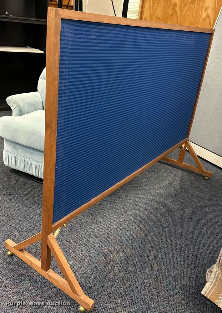 image for item LP9941 Furniture