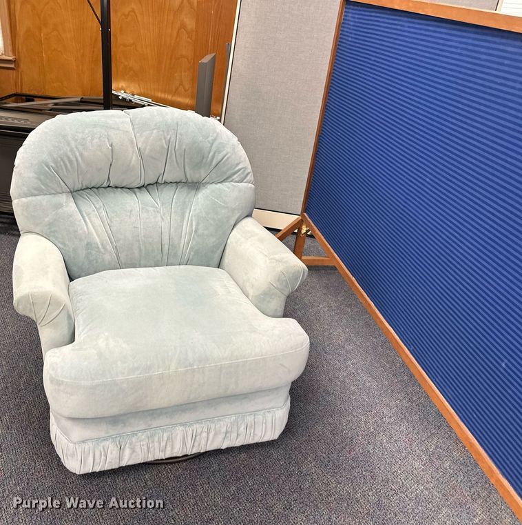 image for item LP9941 Furniture