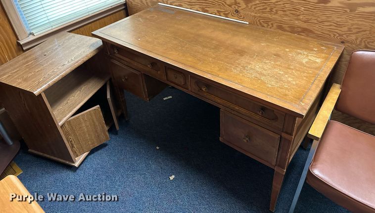 image for item LP9941 Furniture