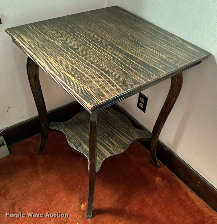 image for item LP9945 Furniture