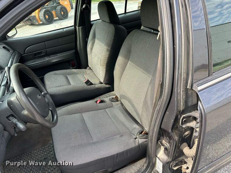 image for item LP9949 2005 Ford Crown Victoria Police Interceptor