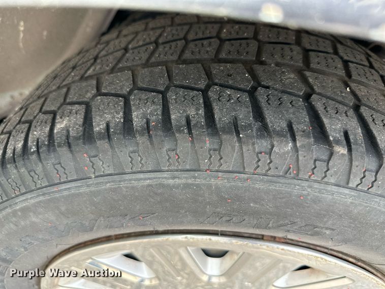 image for item LP9949 2005 Ford Crown Victoria Police Interceptor