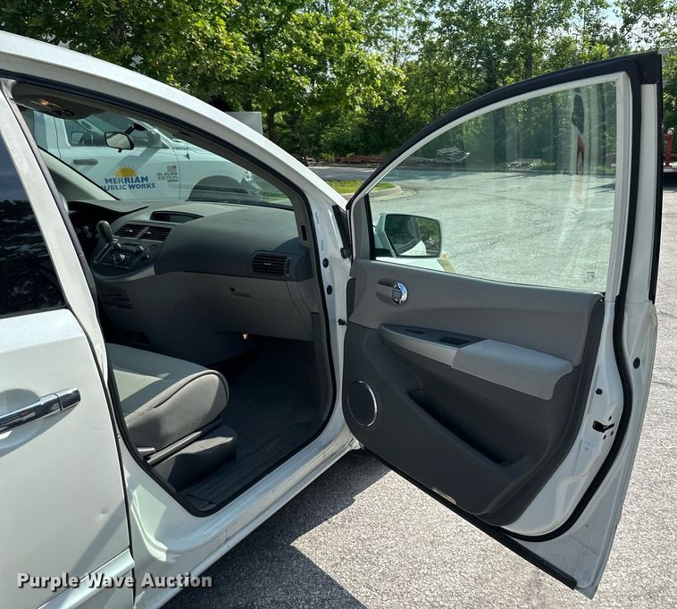 image for item LP9950 2008 Nissan Quest  van