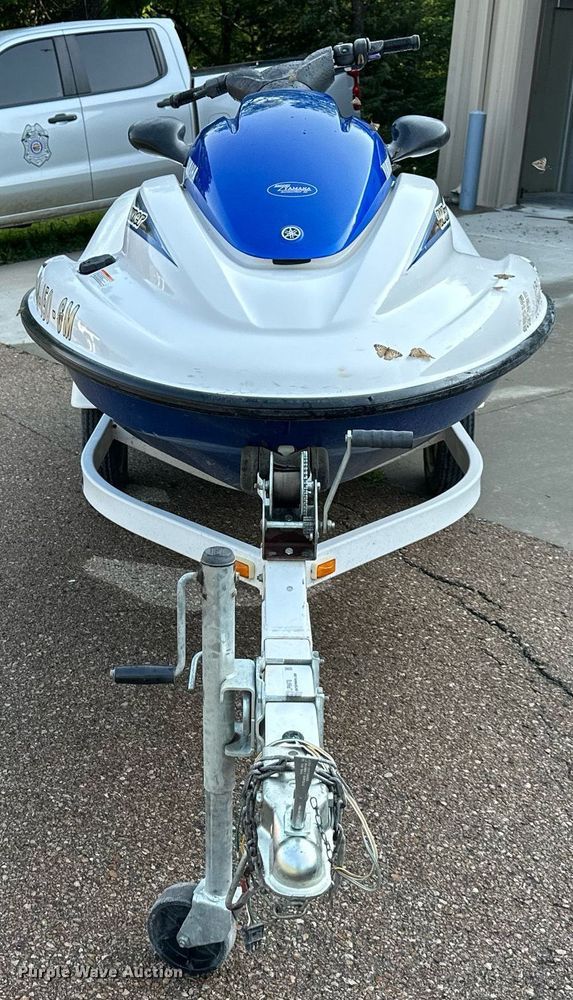 image for item LP9978 Yamaha Wave Runner SUV 1200  personal watercraft