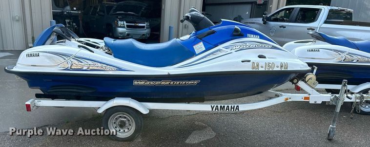 image for item LP9978 Yamaha Wave Runner SUV 1200  personal watercraft