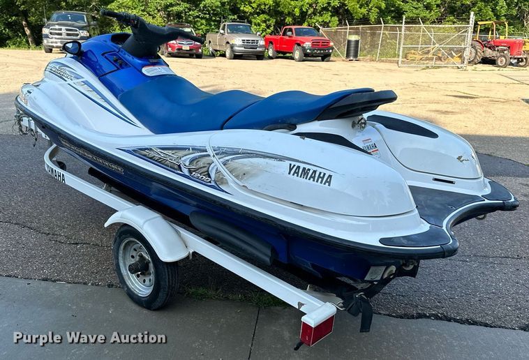 image for item LP9978 Yamaha Wave Runner SUV 1200  personal watercraft