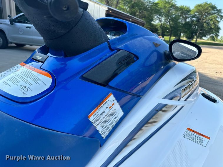 image for item LP9978 Yamaha Wave Runner SUV 1200  personal watercraft