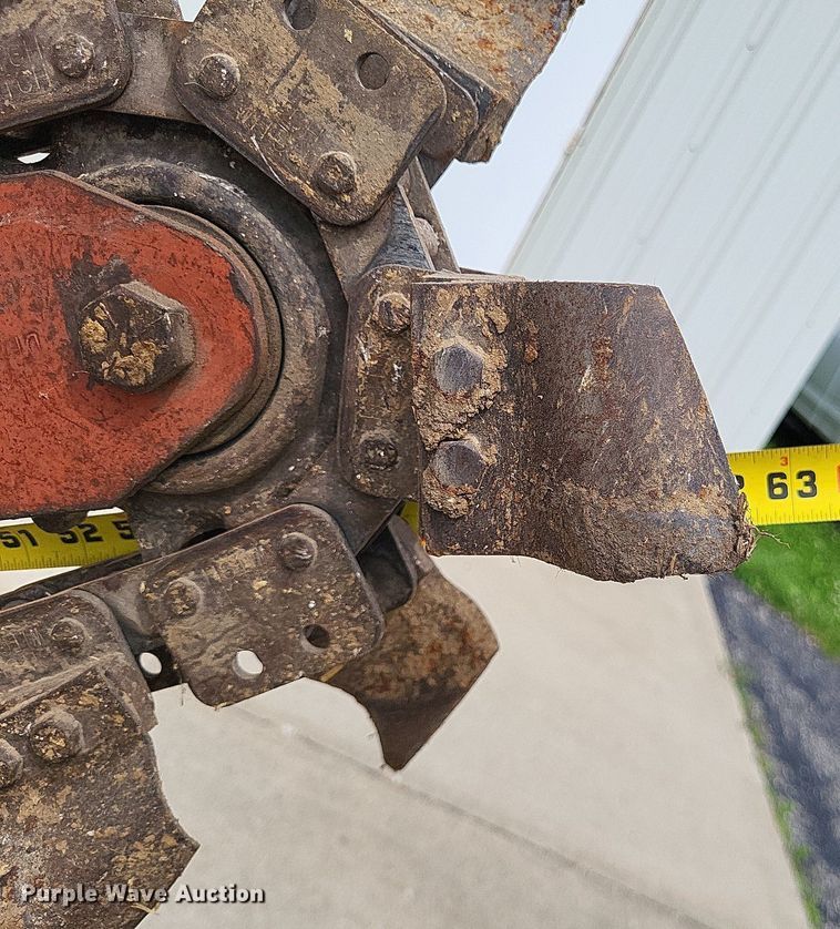 image for item LR9265 1988 Ditch Witch 1420  trencher