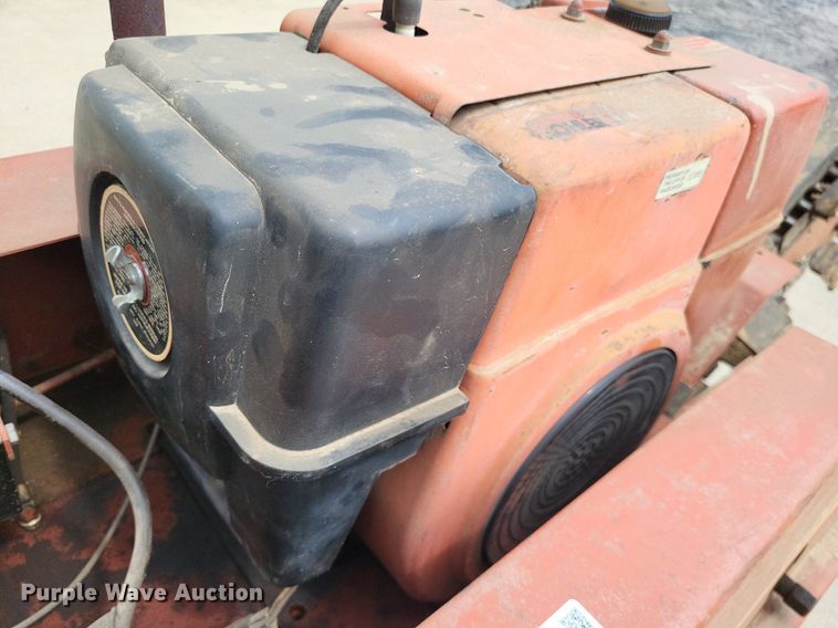 image for item LR9265 1988 Ditch Witch 1420  trencher