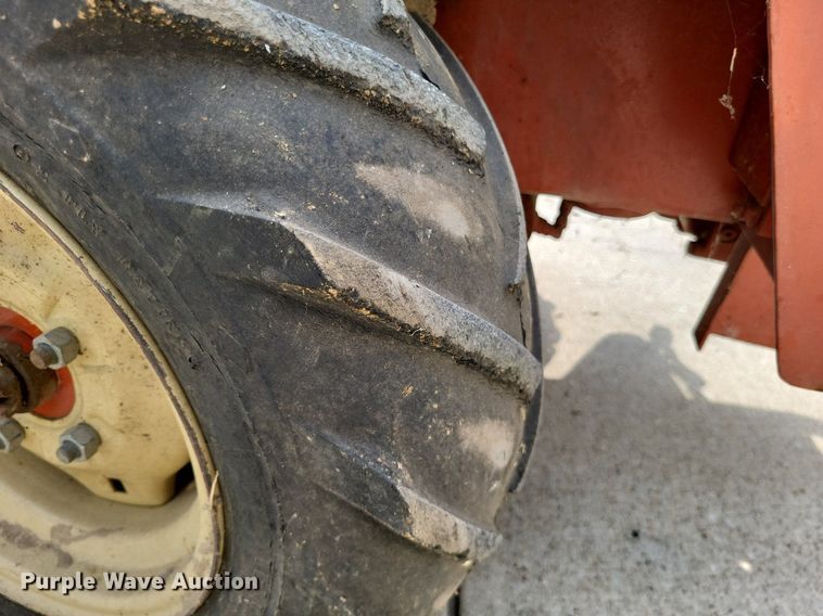 image for item LR9265 1988 Ditch Witch 1420  trencher