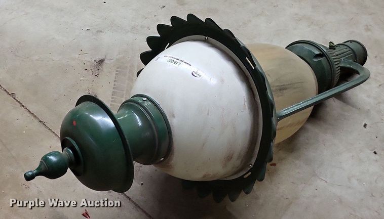 image for item LR9267 Approximately 8 street lights