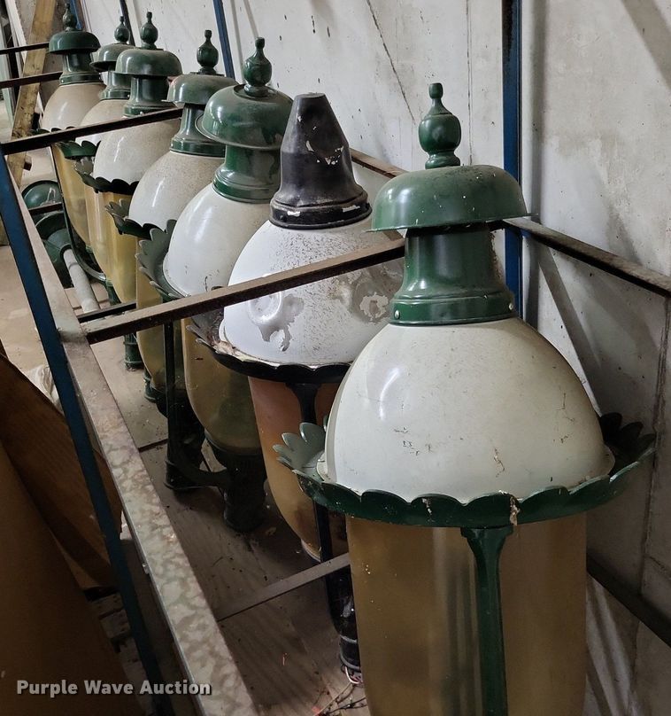 image for item LR9267 Approximately 8 street lights