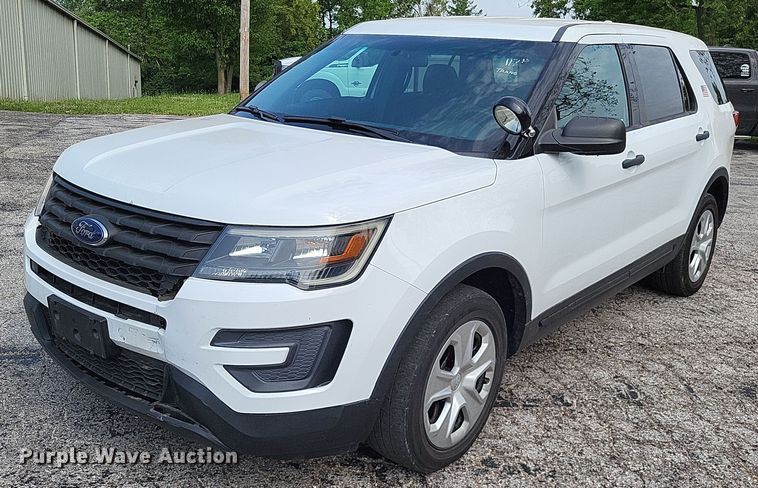 image for item LR9269 2016 Ford Explorer Police Interceptor  SUV
