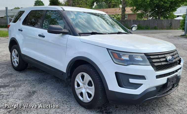 image for item LR9269 2016 Ford Explorer Police Interceptor  SUV