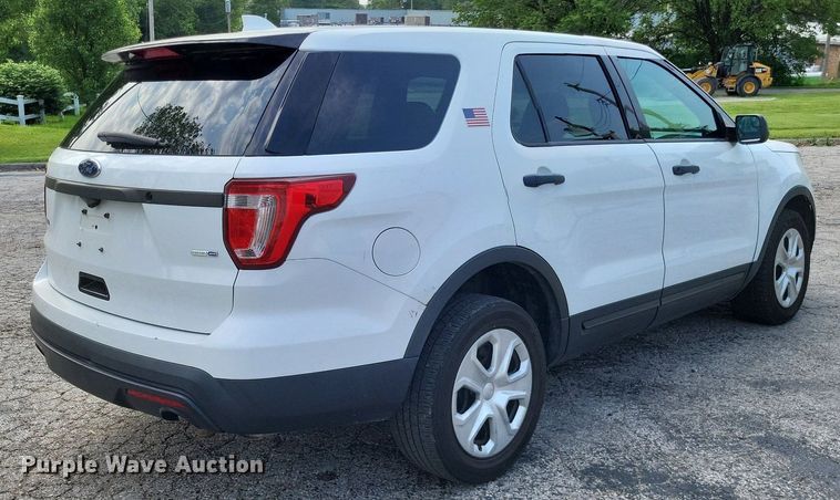 image for item LR9269 2016 Ford Explorer Police Interceptor  SUV