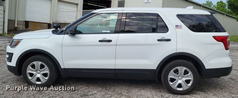 image for item LR9269 2016 Ford Explorer Police Interceptor  SUV