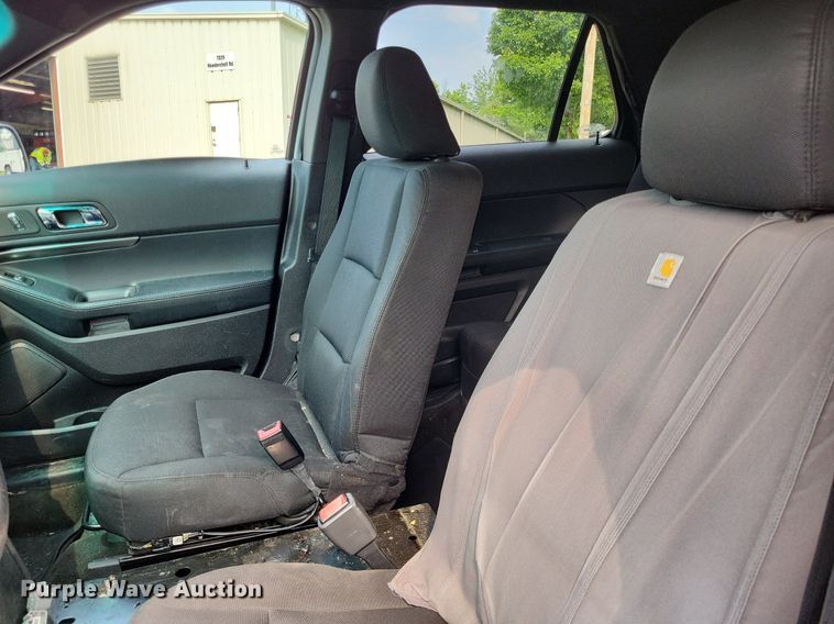 image for item LR9269 2016 Ford Explorer Police Interceptor  SUV