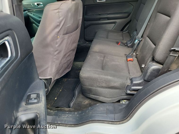 image for item LR9269 2016 Ford Explorer Police Interceptor  SUV