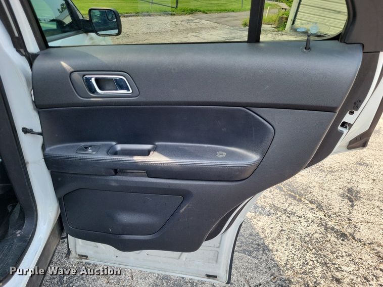 image for item LR9269 2016 Ford Explorer Police Interceptor  SUV