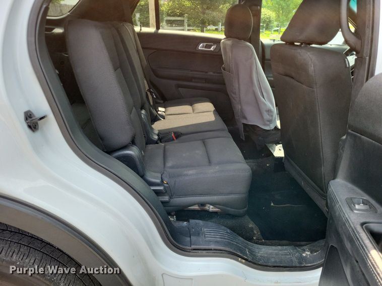 image for item LR9269 2016 Ford Explorer Police Interceptor  SUV