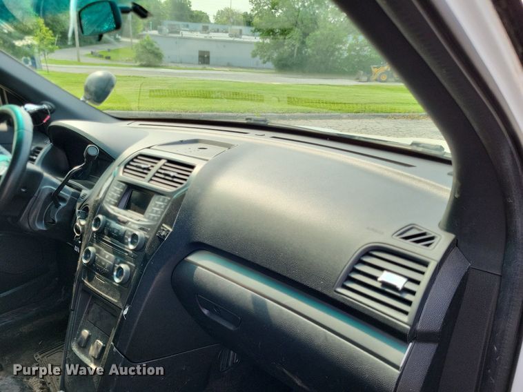 image for item LR9269 2016 Ford Explorer Police Interceptor  SUV