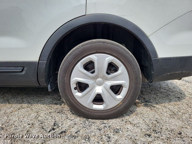 image for item LR9269 2016 Ford Explorer Police Interceptor  SUV