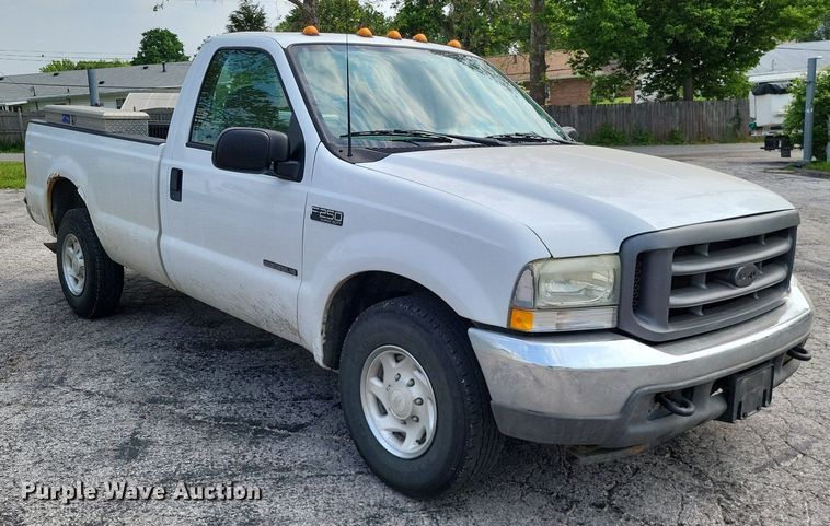 image for item LR9270 2002 Ford F250 Super Duty  pickup truck