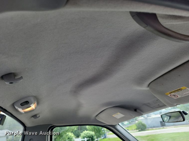 image for item LR9270 2002 Ford F250 Super Duty  pickup truck