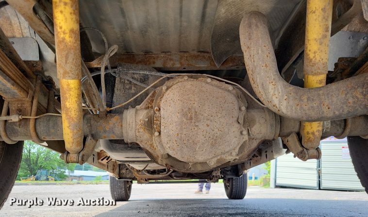 image for item LR9270 2002 Ford F250 Super Duty  pickup truck