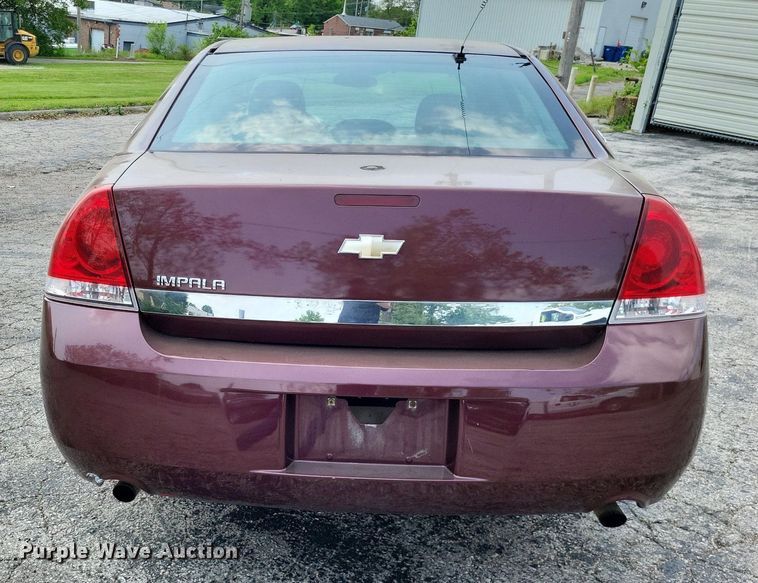 image for item LR9273 2007 Chevrolet Impala Police